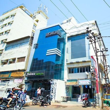 Hotel Upasana Rajkot Luaran gambar