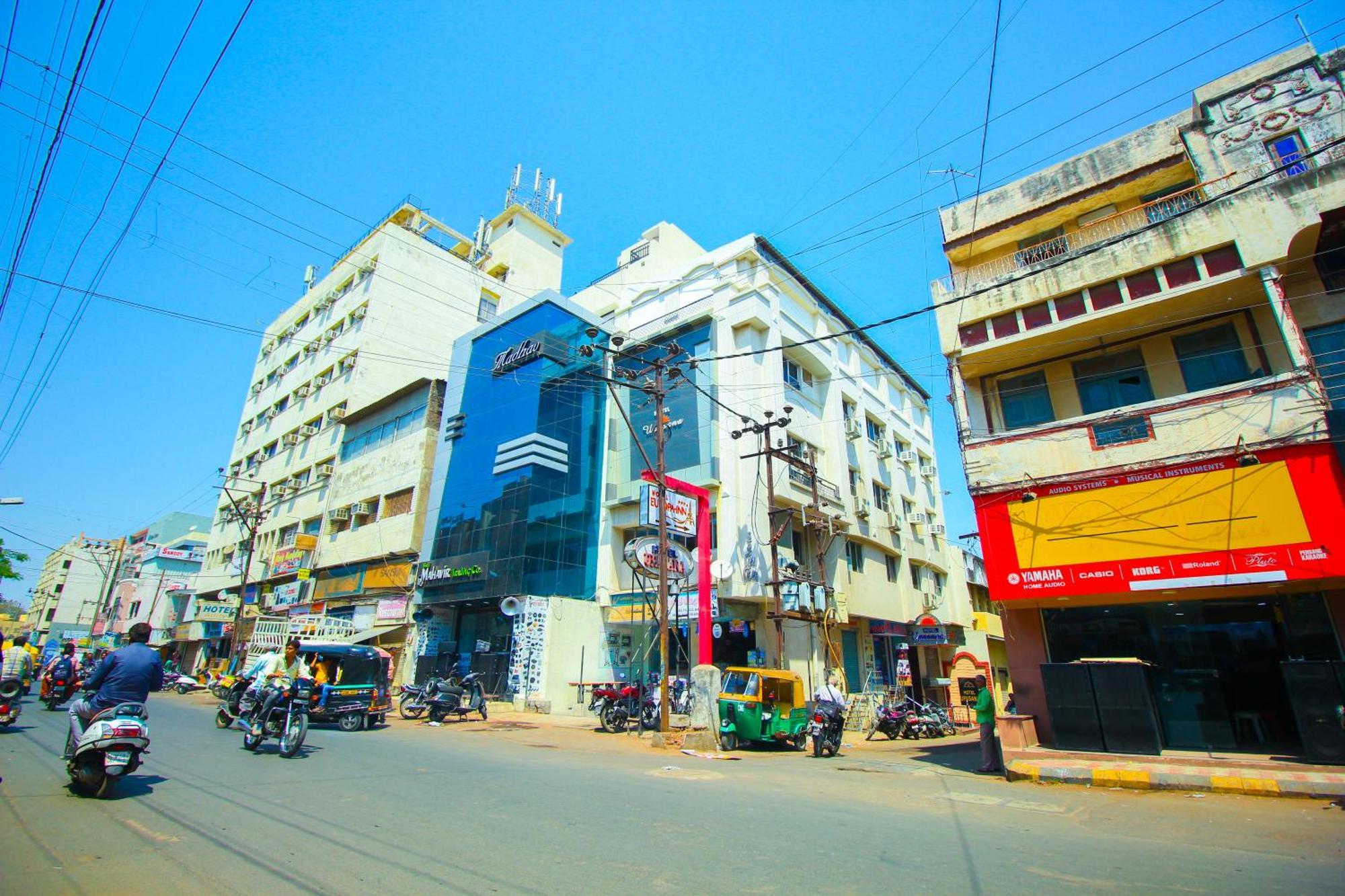 Hotel Upasana Rajkot Luaran gambar