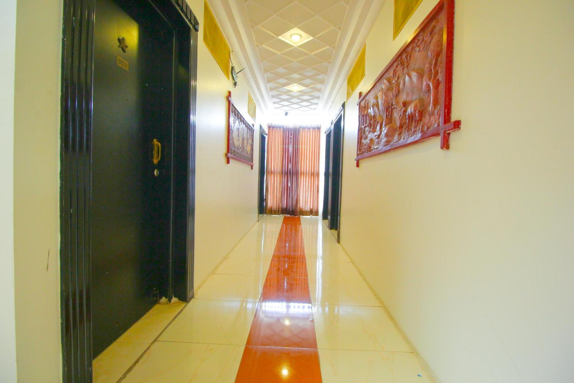 Hotel Upasana Rajkot Luaran gambar
