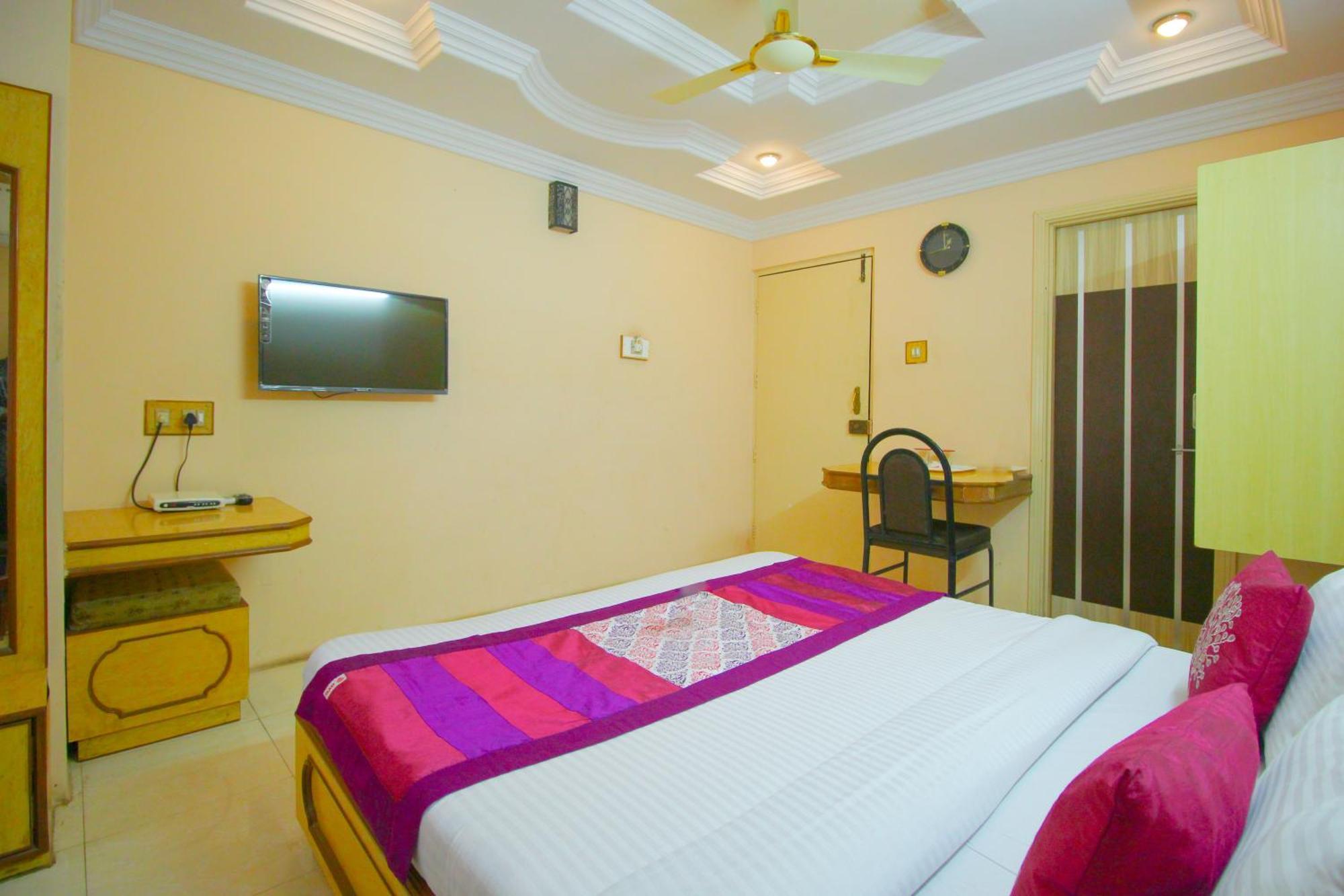 Hotel Upasana Rajkot Luaran gambar