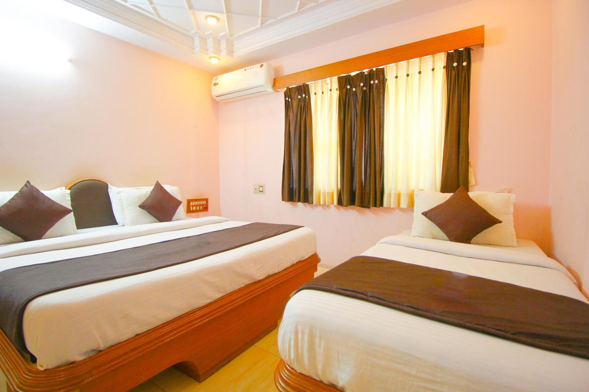 Hotel Upasana Rajkot Luaran gambar